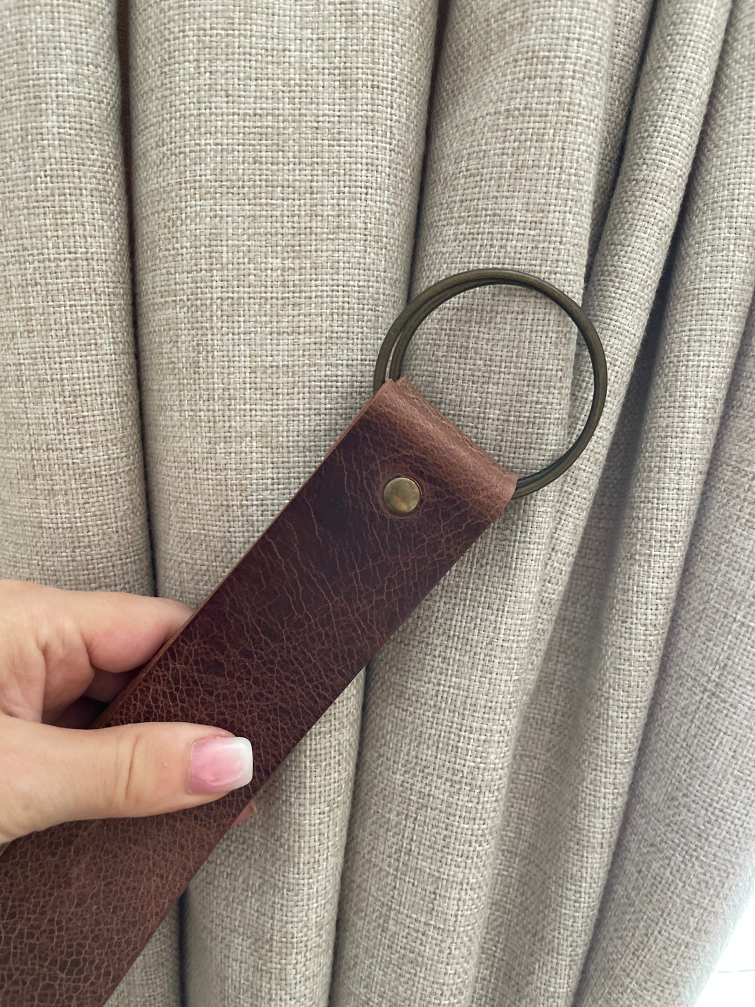 How to Measure for Curtain Tie Backs: Getting the Right Size