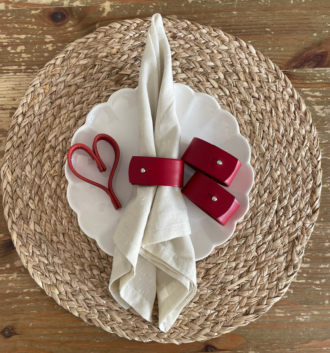 Leather Napkin Rings for Wedding Tables: A Timeless Touch with Leather Heart Favours