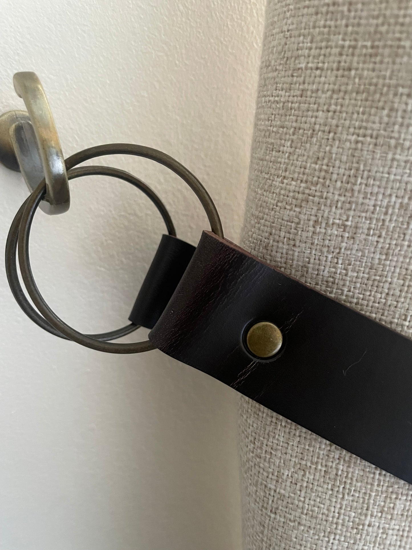 Handmade Wide Brown Leather Curtain Tie Back: Thick O-Ring wide (Single)