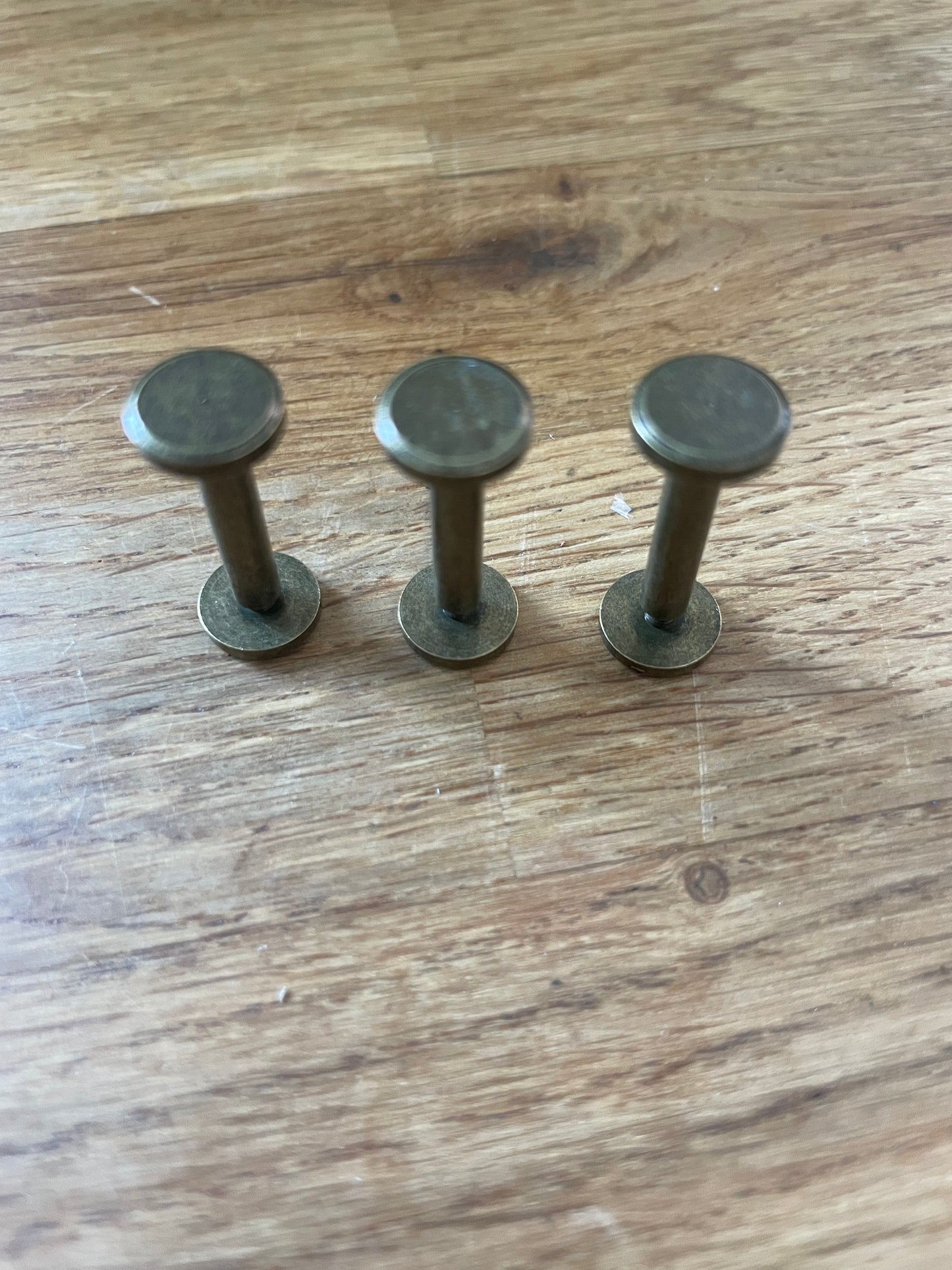 Antique Brass 20x10mm Flat Head Screw for Drawers and Cabinets