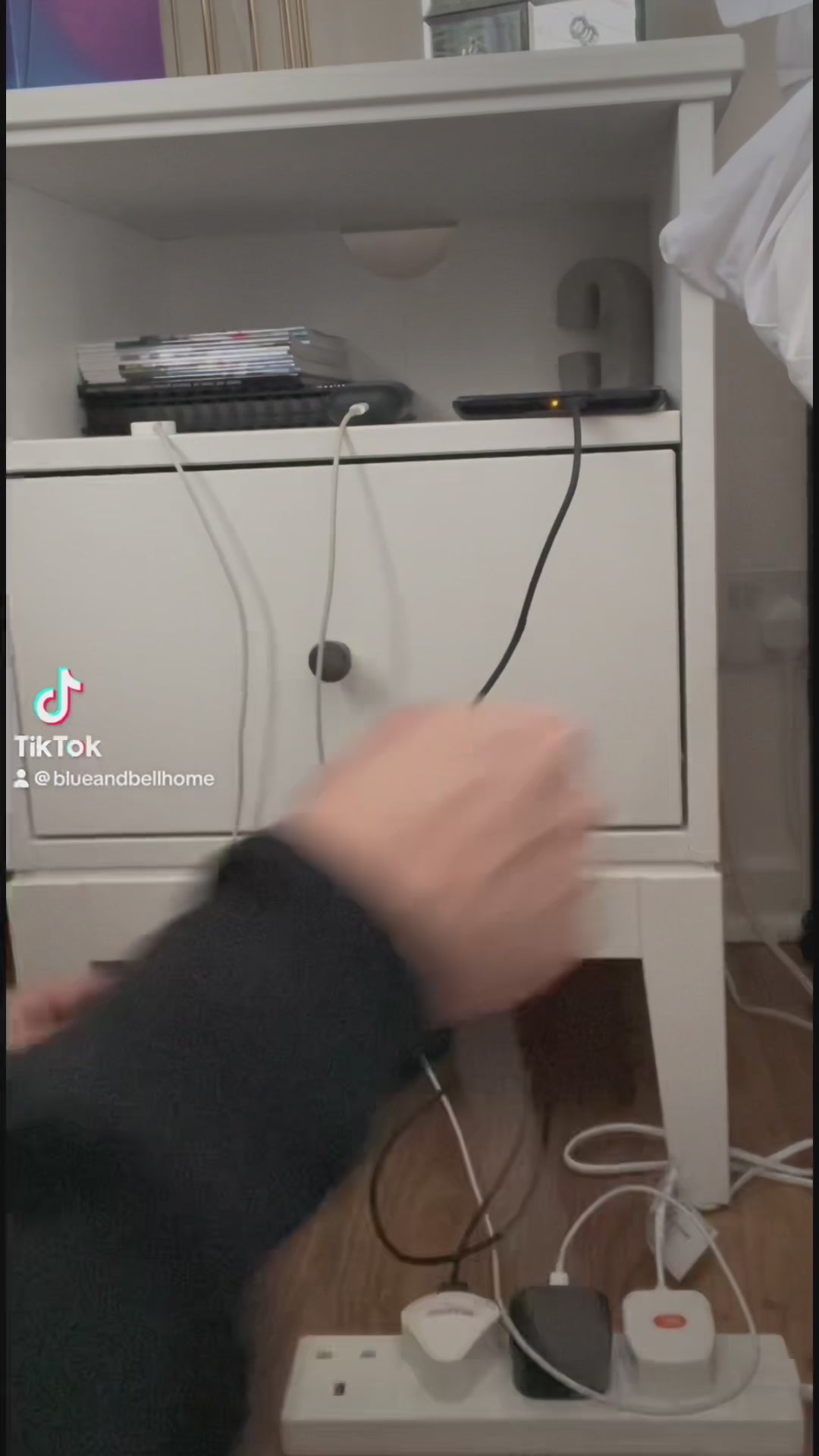 Leather Cable Tidy Organiser - Cord Ties Headphone Holder